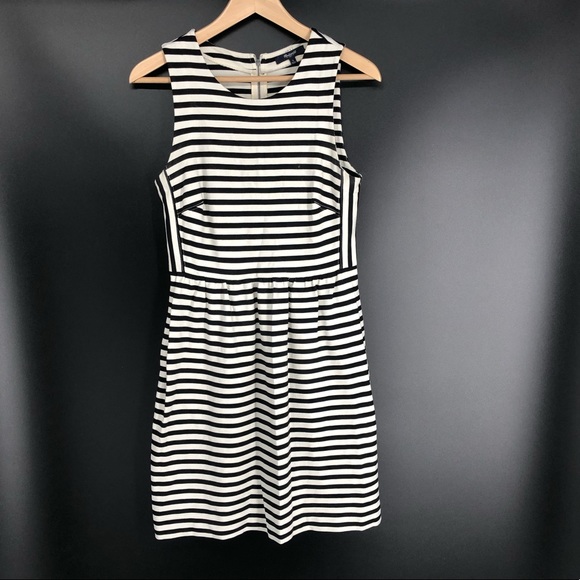 Madewell Dresses & Skirts - Madewell black and white skater dress pockets! S
